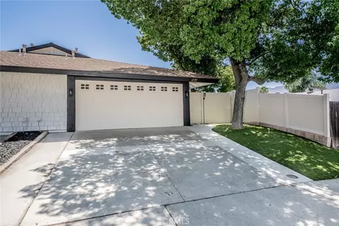 1122 Monroe, Lake Elsinore, CA 92530