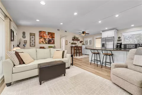 613 Avenida Sevilla #B, Laguna Woods, CA 92637