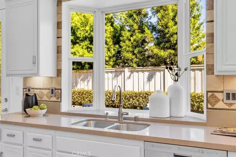 Kitchen - 808 Carnaros, San Clemente, CA 92672 photo 3 of 5