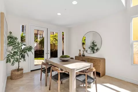 Dining - 808 Carnaros, San Clemente, CA 92672 photo 1 of 2