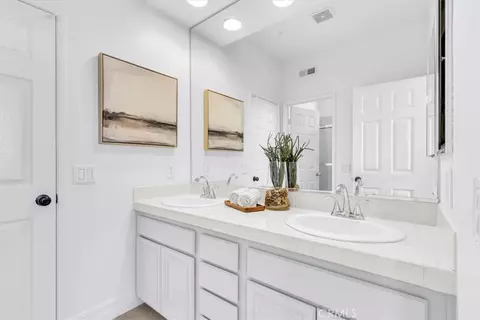 Bath - 808 Carnaros, San Clemente, CA 92672 photo 6 of 8