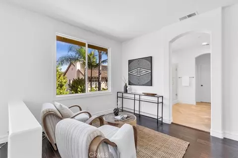 Entry Way - 808 Carnaros, San Clemente, CA 92672 photo 3 of 3