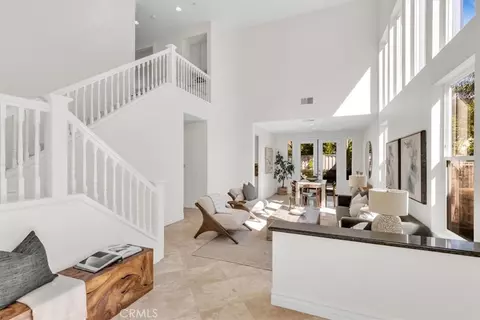 Entry Way - 808 Carnaros, San Clemente, CA 92672 photo 1 of 3