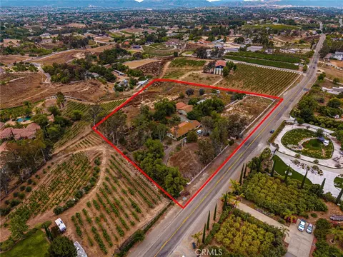 View/Area - 33545 Madera De Playa, Temecula, CA 92592 photo 22 of 26