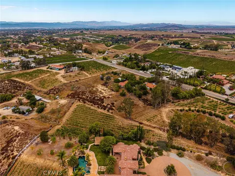 View/Area - 33545 Madera De Playa, Temecula, CA 92592 photo 17 of 26