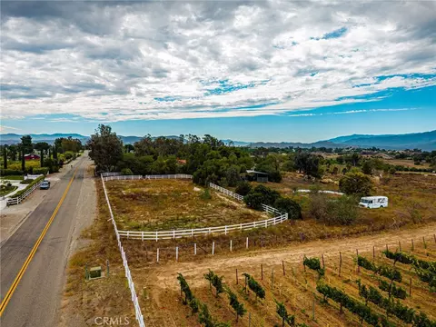 View/Area - 33545 Madera De Playa, Temecula, CA 92592 photo 2 of 26