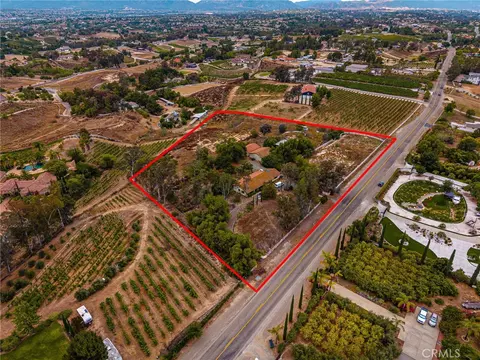 View/Area - 33545 Madera De Playa, Temecula, CA 92592 photo 19 of 26