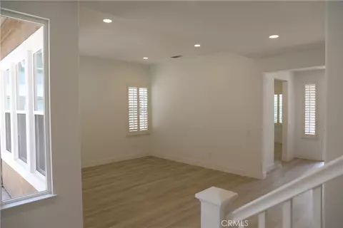 Living - 131 Brooks Ct, Simi Valley, CA 93065 photo 5 of 6