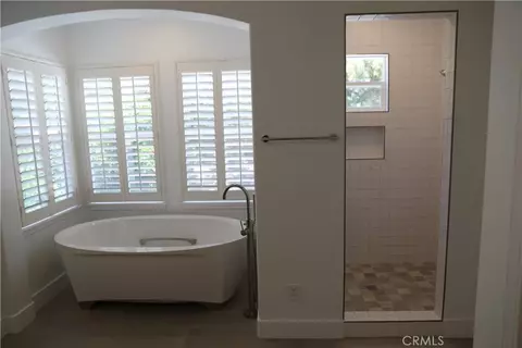 Bath - 131 Brooks Ct, Simi Valley, CA 93065 photo 4 of 5