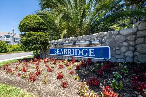 20301 Bluffside Cir #211, Huntington Beach, CA 92646