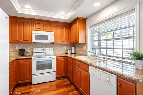 Kitchen - 7 Wilking Dr, Irvine, CA 92620 photo 3 of 3