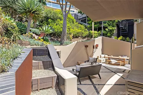 Exterior - 2166 Ruby Pl, Laguna Beach, CA 92651 photo 5 of 6