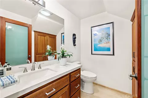 Bath - 2166 Ruby Pl, Laguna Beach, CA 92651 photo 1 of 5