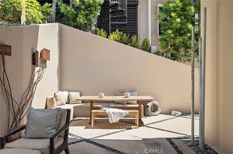 Exterior - 2166 Ruby Pl, Laguna Beach, CA 92651 photo 4 of 6