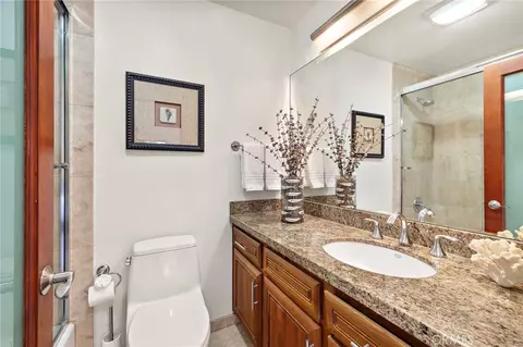 Bath - 2166 Ruby Pl, Laguna Beach, CA 92651 photo 5 of 5