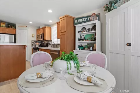 1424 Glengrove, Corona, CA 92882