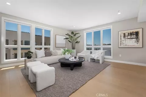 Living - 39 S Los Robles Ave #6020, Pasadena, CA 91101 photo 1 of 2
