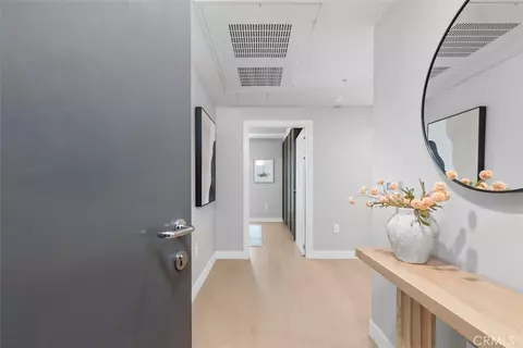 Entry Way - 39 S Los Robles Ave #6020, Pasadena, CA 91101 photo 2 of 3