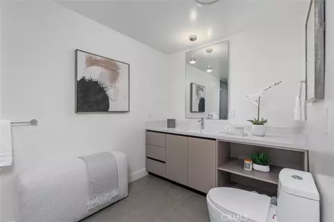 Bath - 39 S Los Robles Ave #6020, Pasadena, CA 91101 photo 1 of 5
