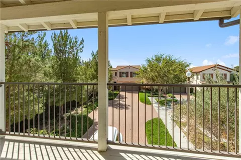 Exterior - 146 Rotunda, Irvine, CA 92620 photo 2 of 5