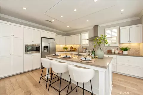 Kitchen - 146 Rotunda, Irvine, CA 92620 photo 1 of 4