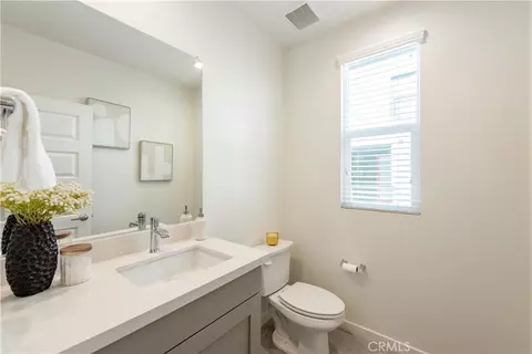 Bath - 2870 N Glassell, Orange, CA 92865 photo 3 of 7