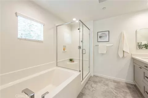 Bath - 2870 N Glassell, Orange, CA 92865 photo 4 of 7