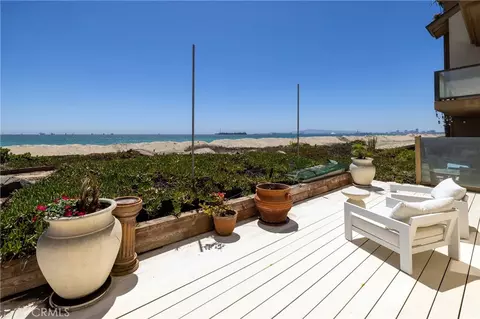 Exterior - 6911 E Seaside, Long Beach, CA 90803 photo 1 of 4