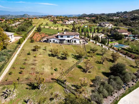 View/Area - 1210 Clos Duval, Bonsall, CA 92003 photo 2 of 7