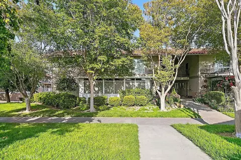 2143 Ronda Granada #D, Laguna Woods, CA 92637