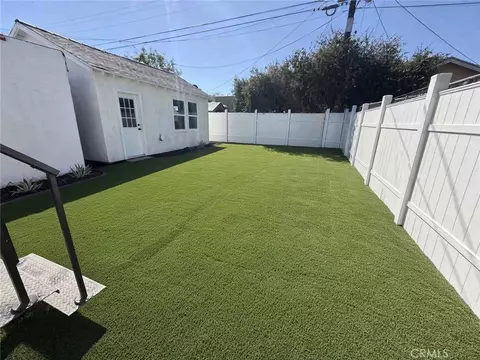 Exterior - 9111 S Halldale Ave, Los Angeles, CA 90047 photo 1 of 3