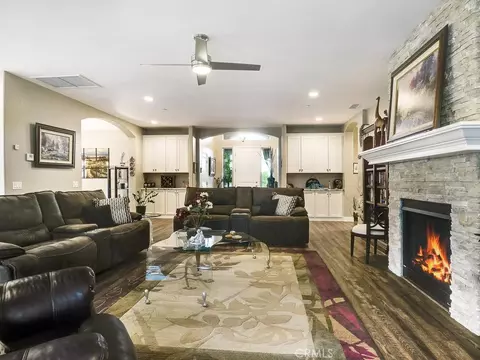 Living - 1406 Devin, Fallbrook, CA 92028 photo 4 of 4