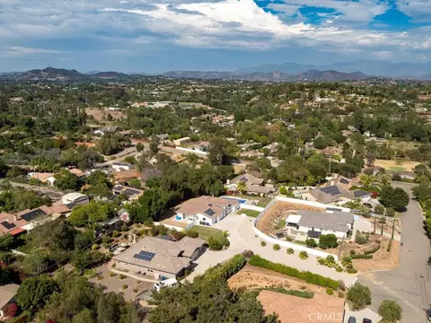View/Area - 1406 Devin, Fallbrook, CA 92028 photo 2 of 19