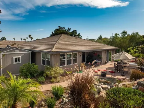 Exterior - 1406 Devin, Fallbrook, CA 92028 photo 9 of 18