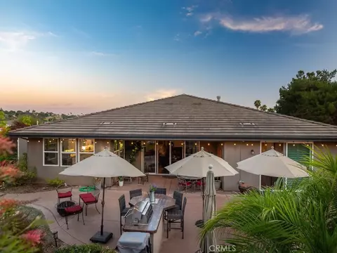 Exterior - 1406 Devin, Fallbrook, CA 92028 photo 1 of 18