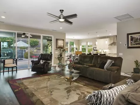 Living - 1406 Devin, Fallbrook, CA 92028 photo 2 of 4