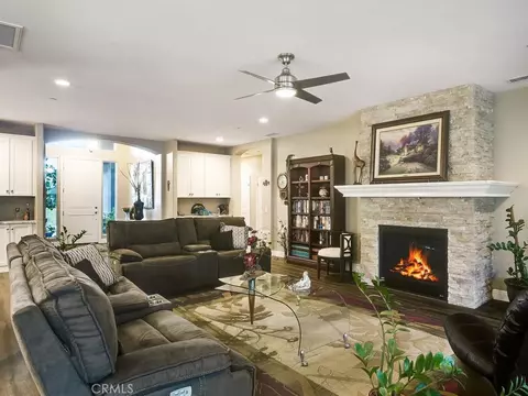 Living - 1406 Devin, Fallbrook, CA 92028 photo 3 of 4