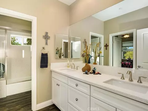 Bath - 1406 Devin, Fallbrook, CA 92028 photo 3 of 5