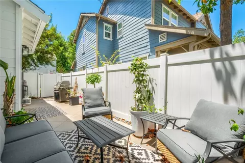 Exterior - 24 Thorp Spg, Ladera Ranch, CA 92694 photo 2 of 6