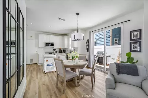 Dining - 24 Thorp Spg, Ladera Ranch, CA 92694 photo 2 of 2