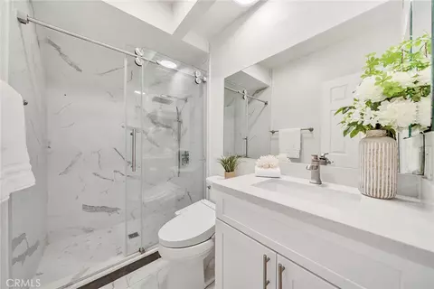 Bath - 919 W 14th St, Upland, CA 91786 photo 1 of 6