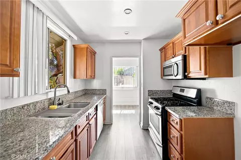 Kitchen - 823 N Madison Ave, Pasadena, CA 91104 photo 1 of 1