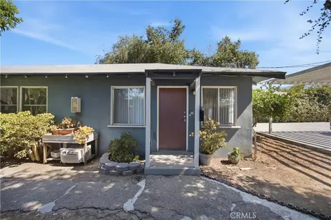 Exterior - 823 N Madison Ave, Pasadena, CA 91104 photo 4 of 5