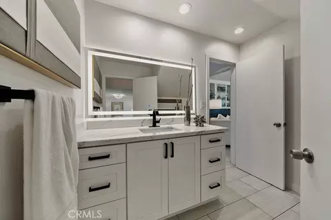 Bath - 14532 Westfall Rd, Tustin, CA 92780 photo 1 of 4