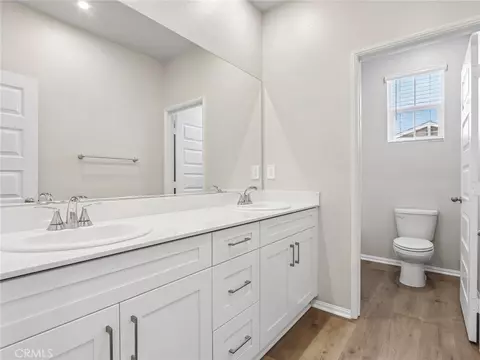 Bath - 40118 Campos Elegantes, Temecula, CA 92591 photo 2 of 3
