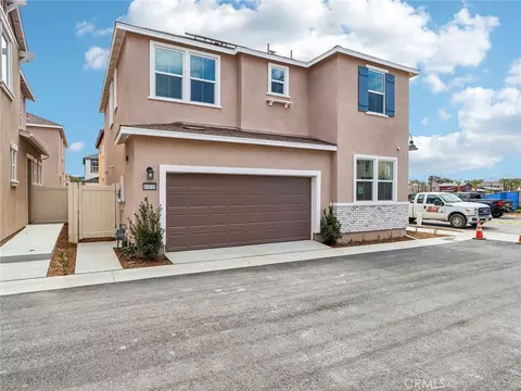 Exterior - 40118 Campos Elegantes, Temecula, CA 92591 photo 2 of 5