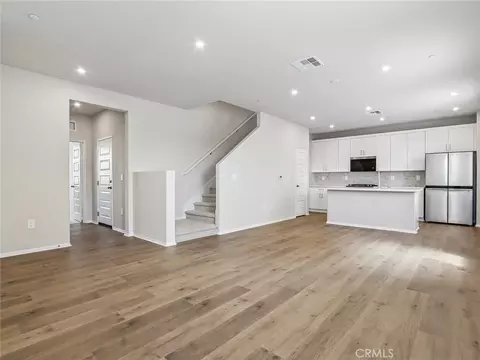 Living - 40118 Campos Elegantes, Temecula, CA 92591 photo 2 of 4