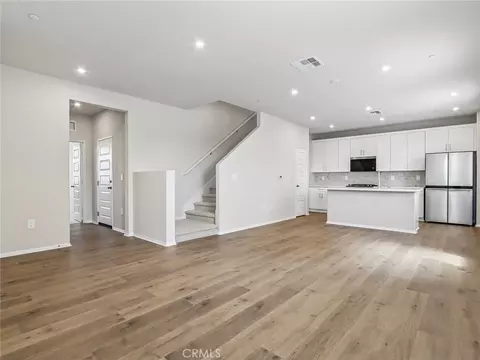 Living - 40118 Campos Elegantes, Temecula, CA 92591 photo 2 of 4