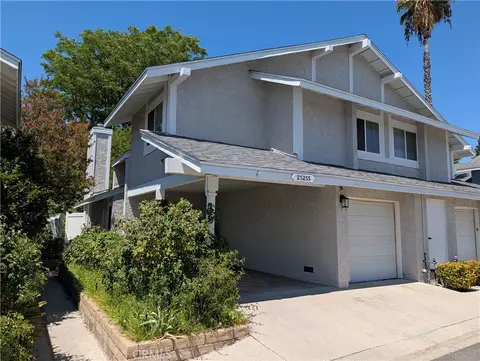 25255 Avenida Dorena, Newhall, CA 91321