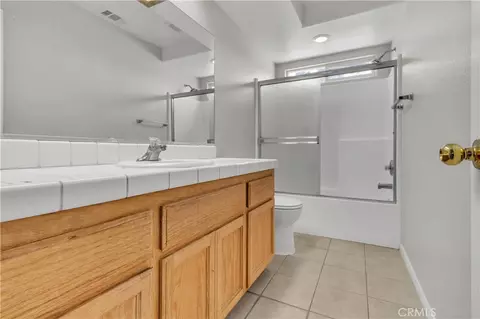 Bath - 13473 Rochester, Phelan, CA 92371 photo 3 of 3